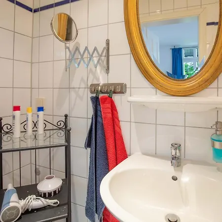 Ferienwohnung Strandlaeufer - Sanssouci Appartement Binz